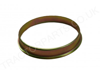 399796R1 4 Cylinder Outer Axle Dirt Seal Wear Ring For Case International 474 475 574 674 584 684 784 884 585 685 785 885 985 595 695 795 895 995 4210 4220 4230 4240 CX70 CX80 CX90 CX100
